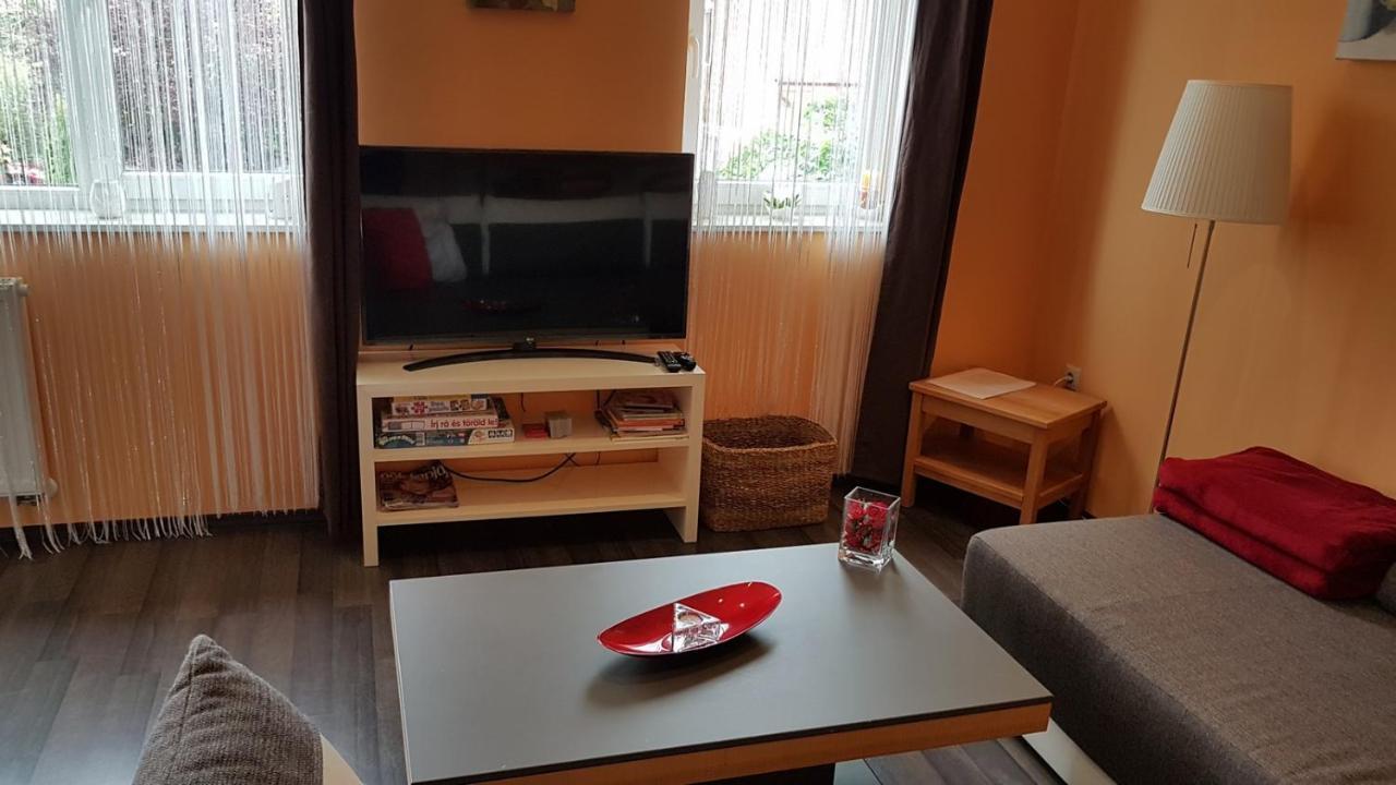 Zafir Sziget Apartman Sarvar Exterior photo