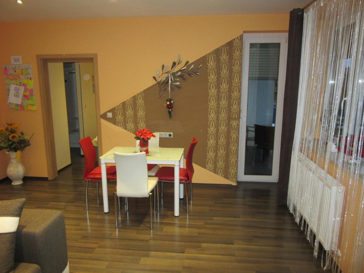 Zafir Sziget Apartman Sarvar Exterior photo